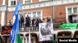 Ադրբեջանի դեսպանատունը Լոնդոնում`հարձակման պահին
