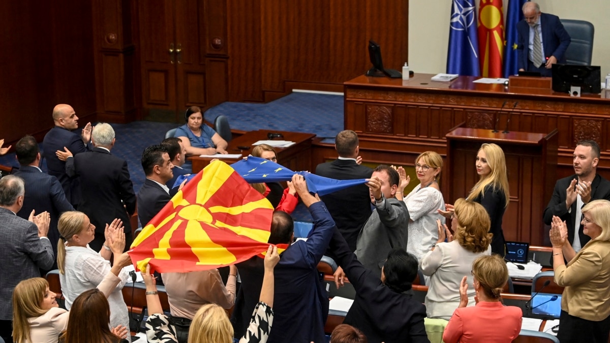 Північна Македонія підтримала компроміс із Болгарією, який має відкрити їй шлях до членства в ЄС