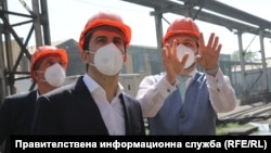  Кирил Петков и Борислав Сандов в Топлоелектрическа централа 