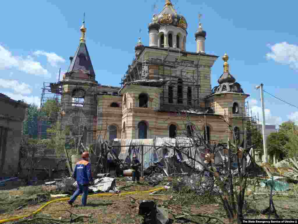 Пошкоджена церква від вибуху, внаслідок російського ракетного удару. Вінниця, 14 липня