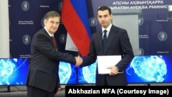 Михаил Шургалин и Инал Ардзинба