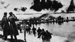 Украинская ССР. 1943 г. Форсирование Днепра советскими войсками в районе Киева