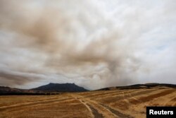 Dim od požara pored Ardalesa u Španiji, 15. juli 2022.