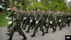 Міністерство оборони країни заявило, що фото, опубліковані в соціальних мережах, насправді були зроблені під час військового параду в місті Алба-Юлія в 2022 році (фото ілюстративне)