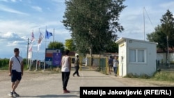 U Komesarijatu za izbeglice i migracije navode da se primećuje porast broja migranata koji prolaze kroz Srbiju. (na fotografiji: Prihvatni centar u Subotici, 8. jul 2022.)