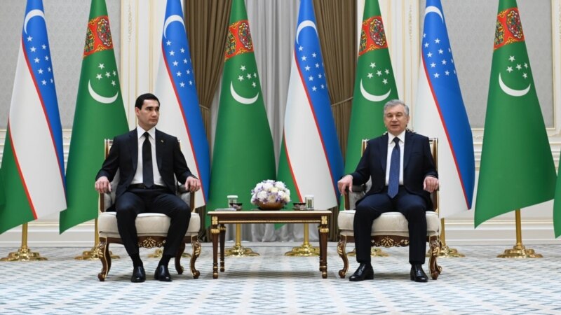 Türkmen prezidenti Özbegistanyň prezidentini saýlaw ýeňşi bilen gutlady