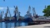 В порту Феодосии замечен сирийский сухогруз при погрузке зерном (+фото)