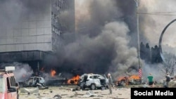 Взрывы и пожары в результате ракетного удара по центру Винницы