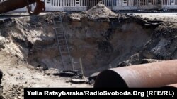Працівники Державної служби з надзвичайних ситуацій протягом трьох діб розібрали понад 325 тонн зруйнованих конструкцій підприємства, враженого російською ракетою