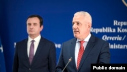 Premijer Kosova Aljbin Kurti i šef kosovske policije Dželjalj Svečlja (fotoarhiv)