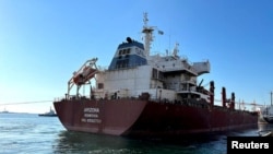 Сухогруз «Аризона» под флагом Либерии в морском порту Южный после возобновления экспорта зерна из Украины, 8 августа 2022 года
