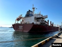 Сухогруз «Аризона» под флагом Либерии в морском порту Южный после возобновления экспорта зерна из Украины, 8 августа 2022 года