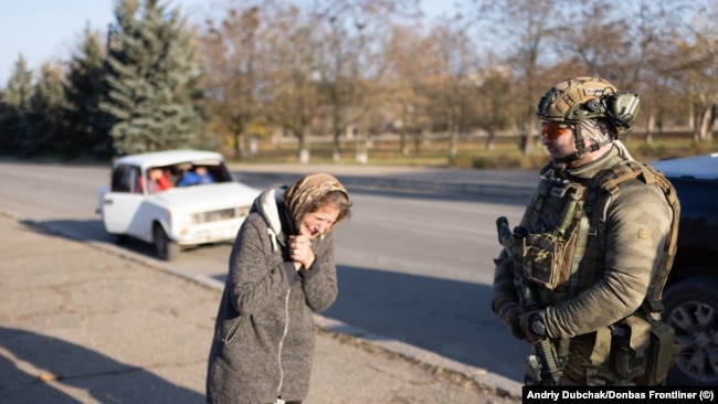 Lot gëzimi teksa trupat ukrainase përparojnë drejt Hersonit
