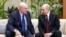 Главы Беларуси и России Александр Лукашенко и Владимир Путин беседуют на полях заседания Высшего Евразийского экономического совета Евразийского экономического союза (ЕАЭС) во Дворце Независимости в Астане. Казахстан, 29 мая 2026 года