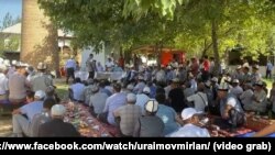Собрание в селе Кызыл Октябрь, скриншот с видео телеканал «Мекендеш ТВ».