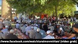Собрание в селе Кызыл Октябрь (скриншот с видео телеканал «Мекендеш ТВ»), 27 августа 2022 г.