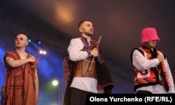 Концерт українського гурту Kalush Orchestra, на якому збирали благодійні внески для допомоги Україні, Стокгольм, Швеція, 6 серпня 2022 року