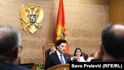 Дритан Абазовиќ, сега веќе поранешен премиер на Црна Гора. 