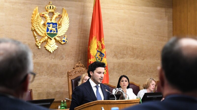 Падна Владата на Дритан Абазовиќ во Црна Гора 