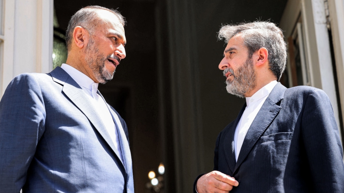 U.S. and Iran Agree to Ceasefire, Suspending Attacks Amid Strait of Hormuz Deadline
