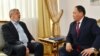 Қазақстан сыртқы істер министрінің орынбасары Ермұхамед Қонысбаев (оң жақта) пен Украинаның Қазақстандағы елшісі Петр Врублевскийдің кездесуі. 2022 жылдың тамыз айы.