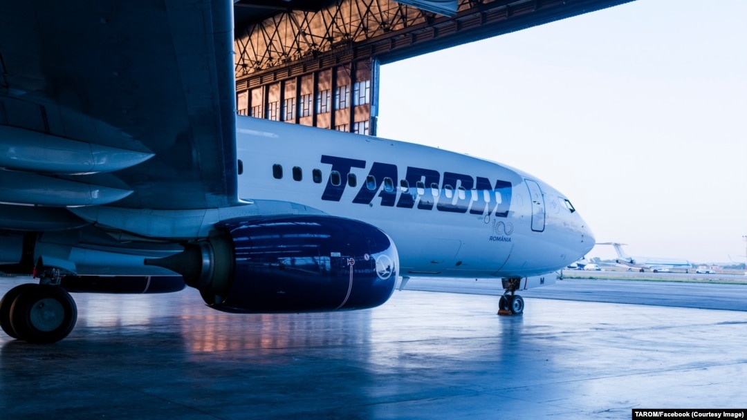 Compania Națională de Aeroporturi București cere TAROM o chirie lunară de 75.000 de euro pentru terenurile de sub hangarele companiei.