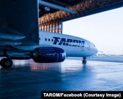 TAROM are singurul hangar de pe Aeroportul Otopeni, dar refuză să-l închirieze contra cost altor companii, fapt ce duce la pierderi