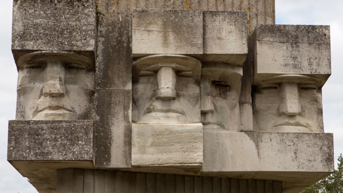 Estonia's Endangered Soviet Monuments - Vimarsana News