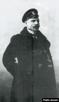 Георгий Седов в форме офицера военно-морского флота, 1902