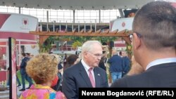 Američki ambasador Kristofer Hil na međunarodnom sajmu vina "Vinska vizija Otvorenog Balkana", u okviru inicijative "Otvoreni Balkan" u Beogradu, 1. septembar 2022.