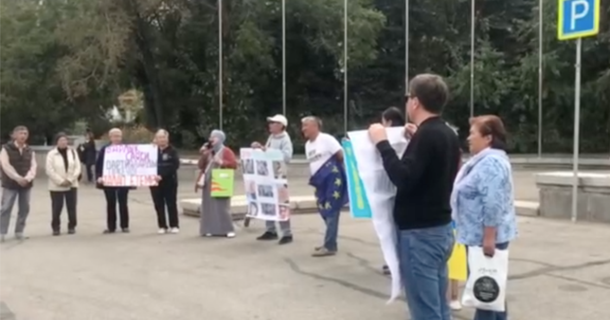 Бүгін сіздің сүйіктіңізге жыныстық қатынасқа толы хат