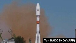 Racheta Soyuz pregătită de lansare