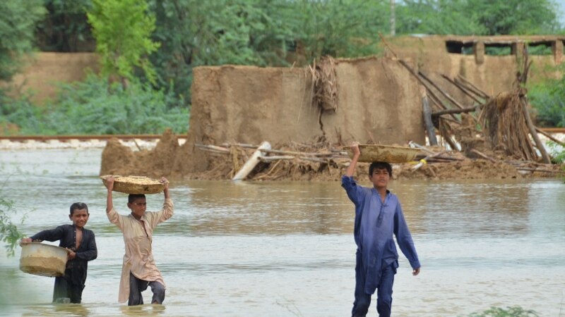 Vërshimet lënë të vdekur mbi 1.000 persona në Pakistan