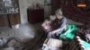 Діра у стелі та вибиті вікна: російські війська обстріляли спальний район Слов'янська (відео)