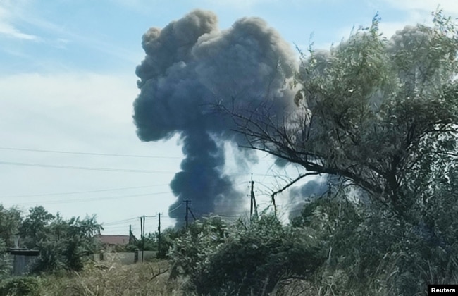 Вид на поселок Новофедоровка, где на территории аэродрома произошли взрывы, 9 августа 2022 года