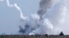 На знімку видно дим, що піднімається над територією після передбачуваного вибуху у селі Майське, в окупованому Криму, 16 серпня 2022 року