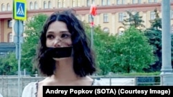 Russian anti-war protester Maria Volokh (file photo)