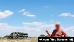 S-400 avadan ücümlerge qarşı mudafaa sistemasınıñ batareyası 