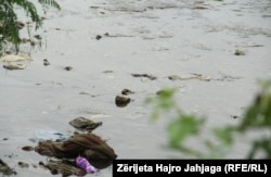 Uji i ndotur i Vardarit. 20 gusht 2022.