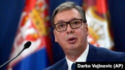 Presdednik Srbije Aleksandar Vučić je rekao i da će vlasti na Kosovu od 1. septembra početi sa sprovođenjem odluke o pregistraciji vozila, ali da je rok za to dva meseca.