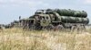 Un sistem rus de apărare antiaeriană S-400 lângă Evpatoria, Crimeea