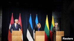 Baltički premijeri na sastanku u Talinu, februar 2023: premijer Latvijeer Krisjanis Karins, premijerka Estonije Kaja Kallas i premijerka Litvanije Ingrida Simonyte