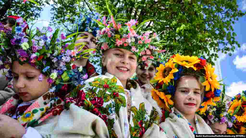 Діти бешкетували і раділи на фестивалі писанок етнокультурного проекту Folk Ukraine, який працюватиме до 9 травня. Київ, 23 квітня 2016 року. Більше про це ТУТ