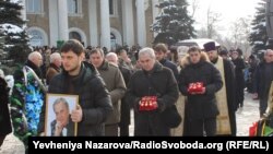 Понад тисяча запорожців прийшла попрощатися з народним депутатом Петром Ванатом, 10 лютого 2017 року