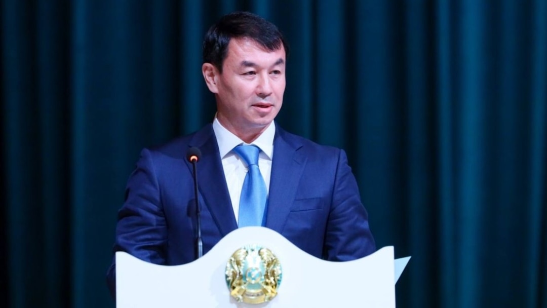 Анам және мен порно Жас монахтармен жыныстық қатынас