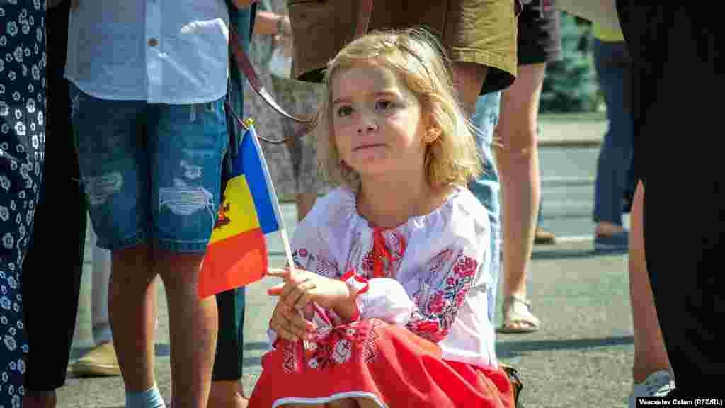 Mulți părinți și-au adus la festivitățile din PMAN și copiii.