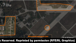 Спутниковый снимок российского военного аэродрома в поселке Новофедоровка, 9 августа 2022 года