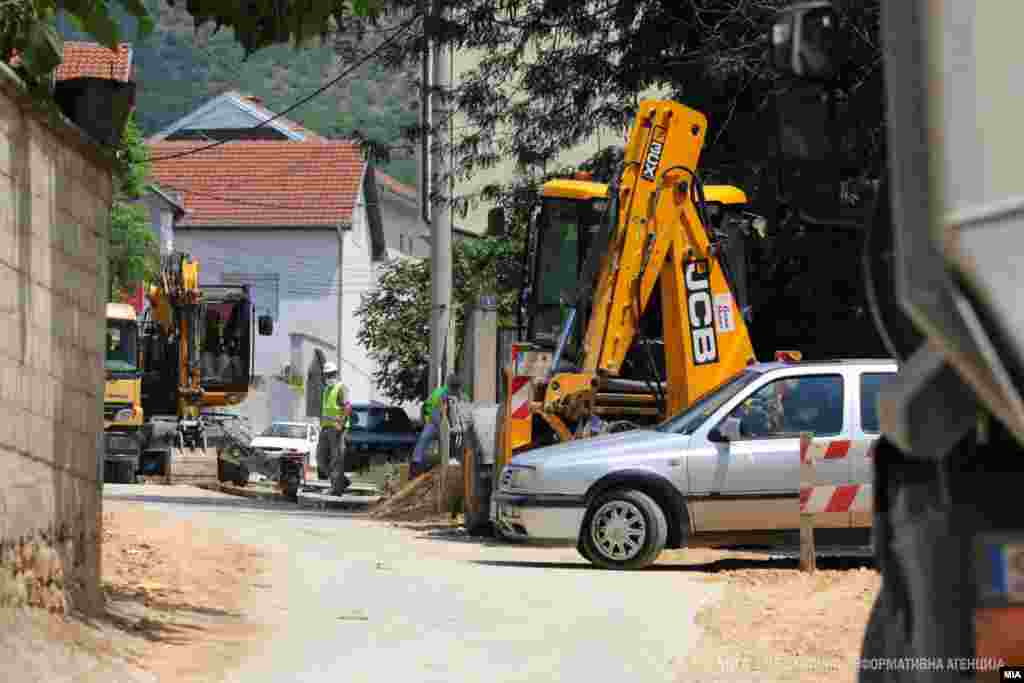 МАКЕДОНИЈА -&nbsp;Општина Арачиново не наплаќа данок на имот, не наплаќа комунална такса на фирма, не наплаќа комунална такса за користење на музика во јавни локали, ниту пак наплаќа комунална такса за истакнување на реклами и огласи на јавни места и не наплаќа надоместок за уредување на градежно земјиште утврдил државниот ревизор.