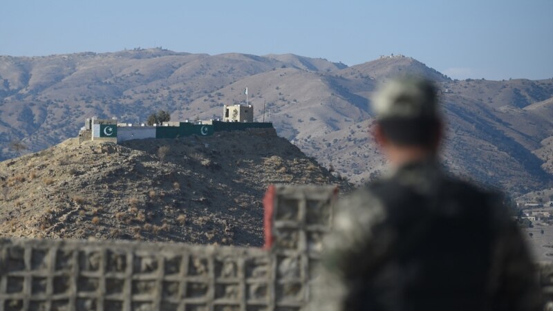 Отворен клучниот граничен премин меѓу Авганистан и Пакистан 