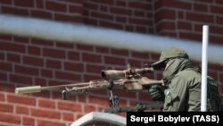 Раніше російські ЗМІ повідомили, що в Росії почали вербувати на війну жінок у загони снайперів й операторів дронів